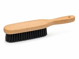 Escova de roupa simples